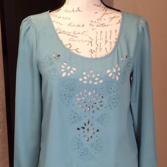 .Blue. Top.polyester - Picture 2 of 4